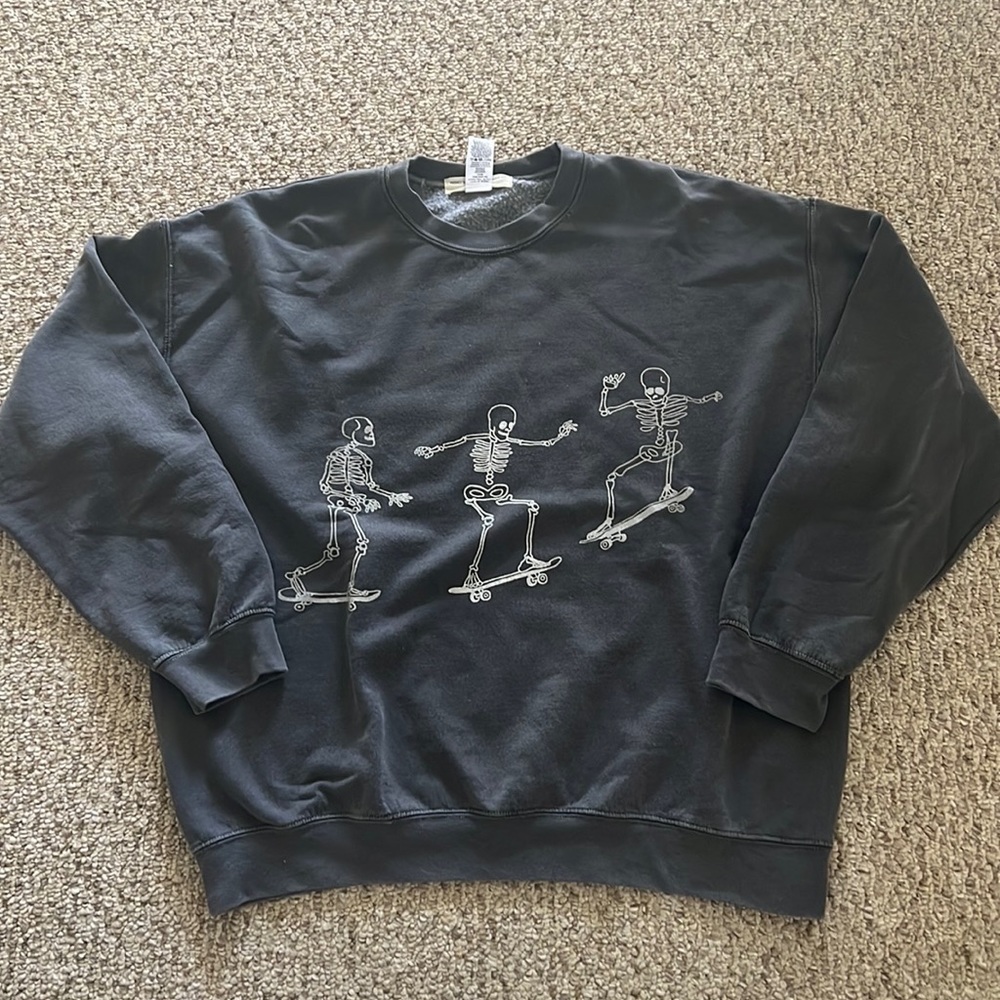 Pacsun skeleton skateboarding crew neck